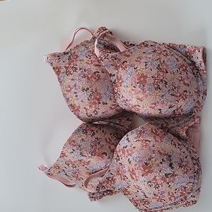 2 size 36dd push up bras , never worn